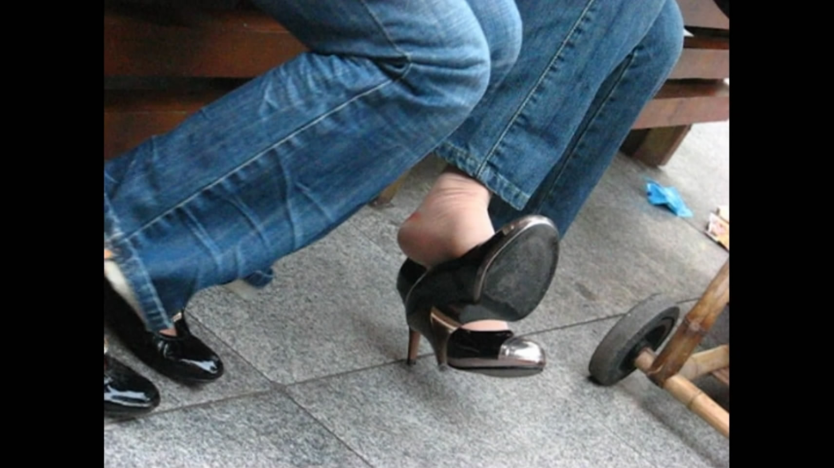 streetsnapdangl[00 01 12][20181128 234658 7]